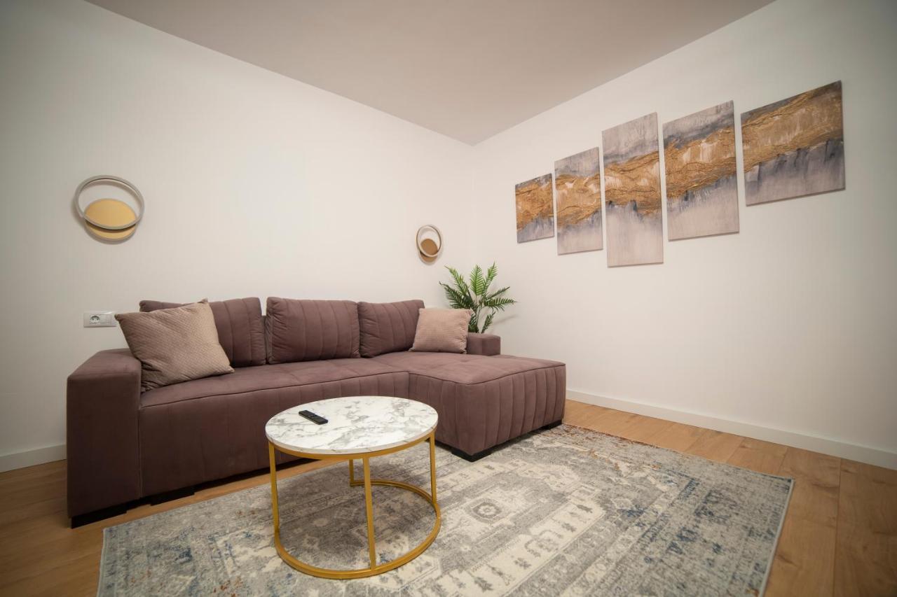 Coban Residence - A3 - Scandinavian Apartment Braşov Eksteriør billede